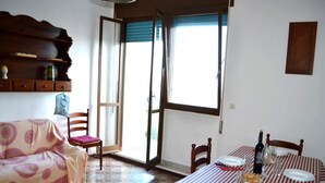 Ảnh chưa phân loại, 2 trong số 30 ảnh, nút
