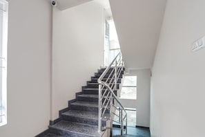 Lobby - FabHotel Ellegant Inn (Bengaluru)