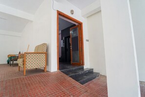 Entrée de l’hébergement