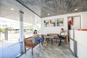 Kawasan tempat duduk lobi