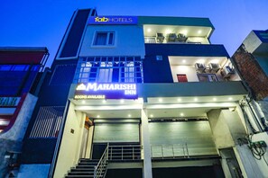 Exterior - Fabhotel Maharishi Inn (Faizabad)