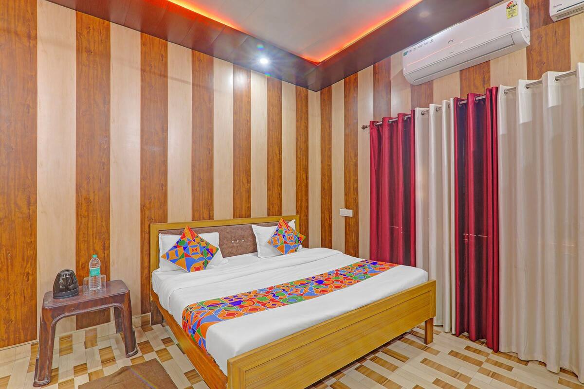 Family Room | Egyptian cotton sheets, premium bedding, in-room safe, soundproofing