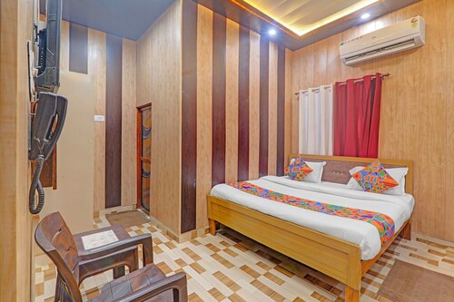 FabHotel Shree Ram Aadhar - 800m from Ram Mandir