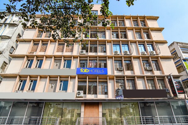 Exterior - Fabhotel Royal Park Inn (Kolkata)