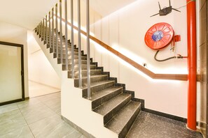 Lobby - Fabhotel Dc Premium (Dera Bassi)