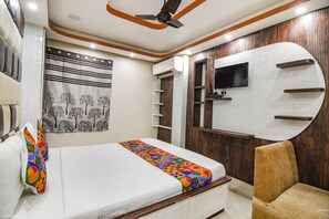 Egyptian cotton sheets, premium bedding, in-room safe, free WiFi - Fabexpress Trivedi International (Kolkata)