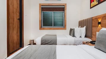 Egyptian cotton sheets, premium bedding, in-room safe, free WiFi