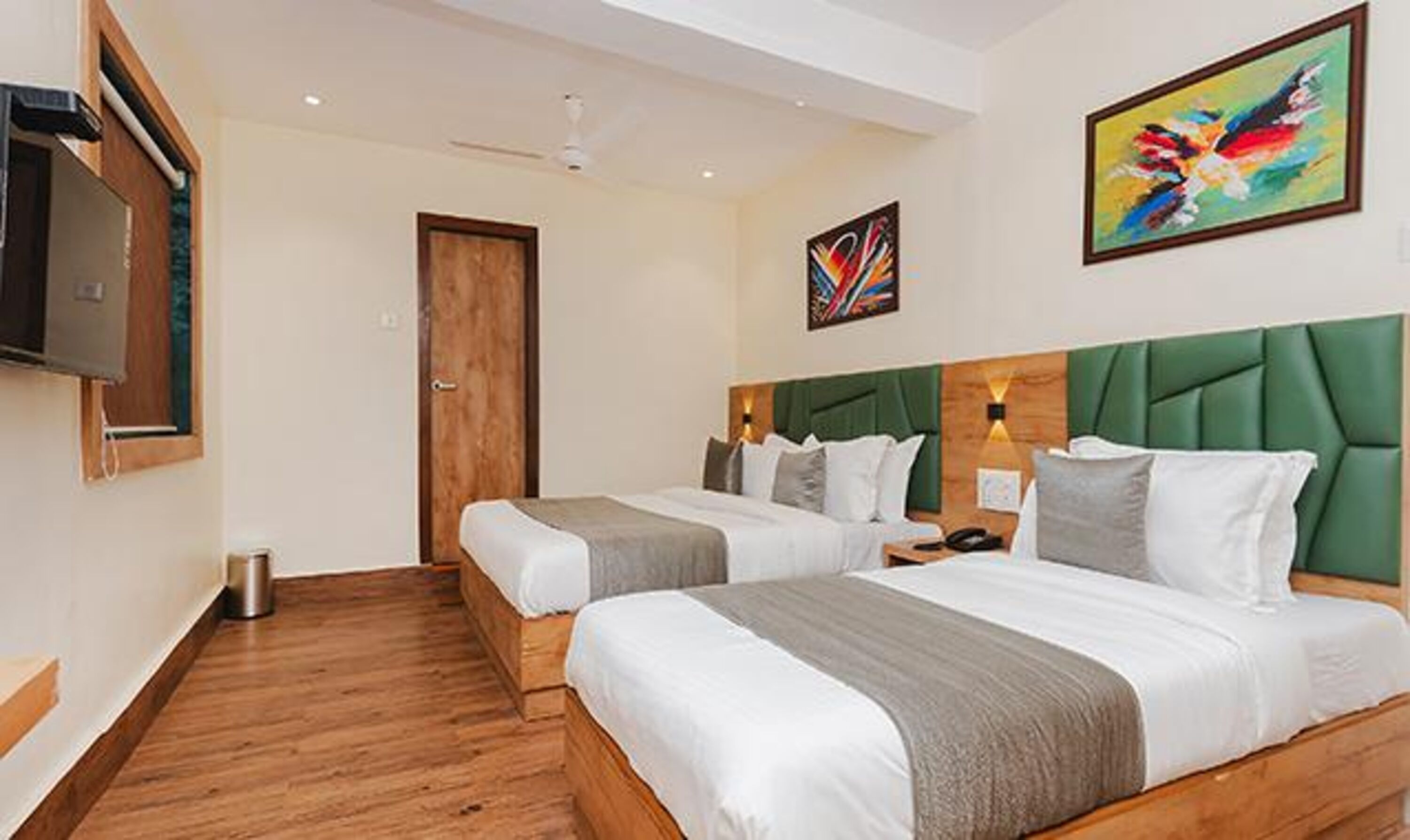 Photo - FabHotel Airport Palace - Nr Mumbai International Airport