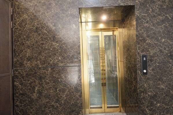 Elevator