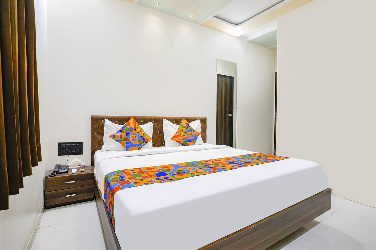 Luxury Suite | 1 bedroom, Egyptian cotton sheets, premium bedding, in-room safe