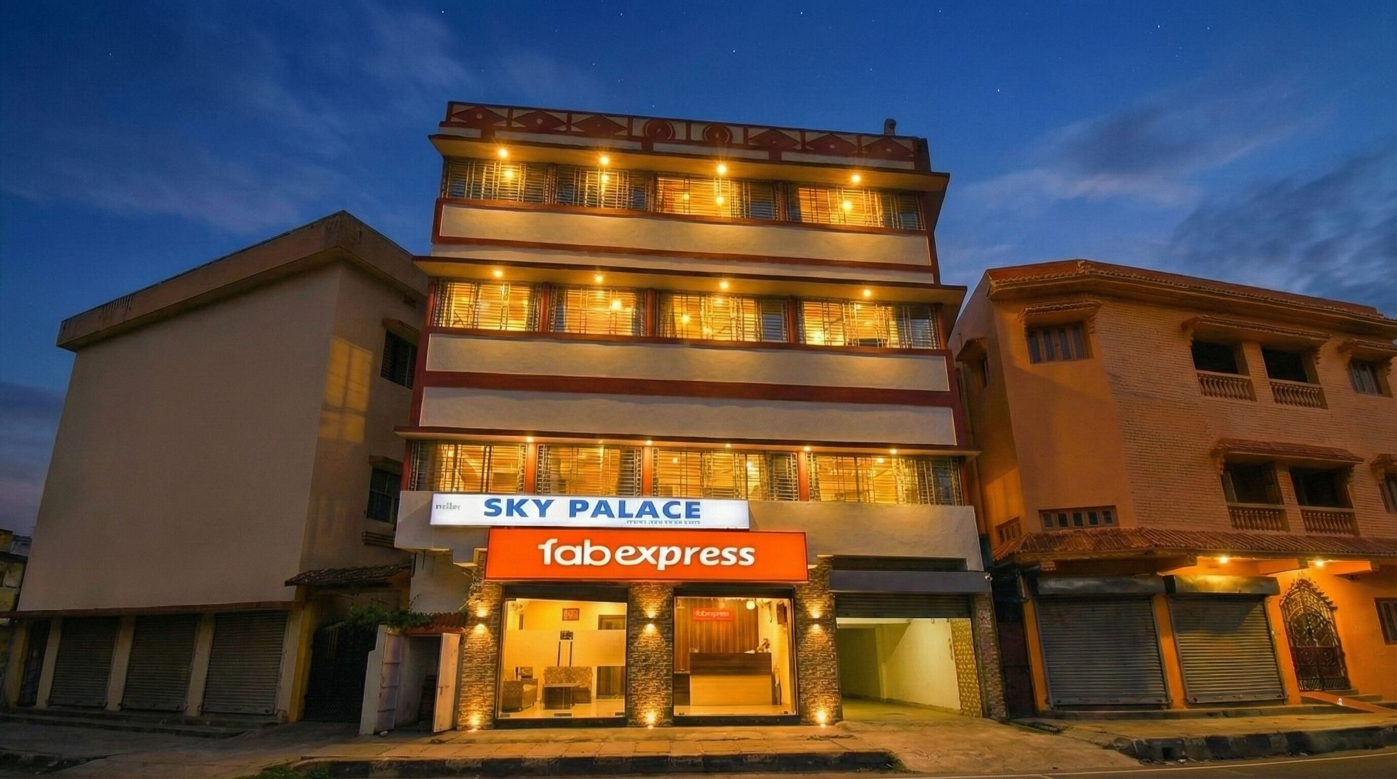 المنشأة من الخارج