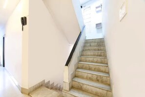 Staircase - Via Vhyom Sky Place (Kolkata)