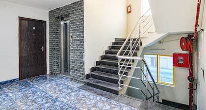 Fabhotel Grand Hazra Inn