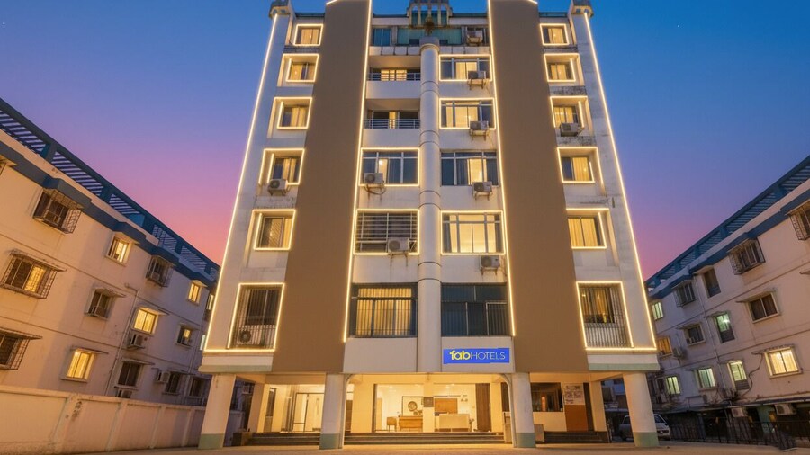 Fabhotel Royal Ville