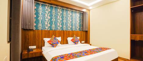 Deluxe Room | Egyptian cotton sheets, premium bedding, in-room safe, free WiFi