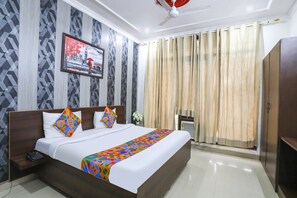 Rom – deluxe | Sengetøy i egyptisk bomull, sengetøy av topp kvalitet og safe på rommet