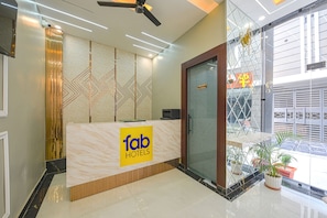 Reception - Fabhotel Relax Inn Palace (Haridwar)