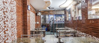 Fabhotel Sarwan
