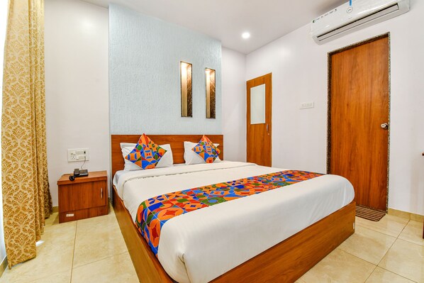 ห้องพรีเมียม | ผ้าปูที่นอนฝ้ายอียิปต์, เครื่องนอนระดับพรีเมียม, ตู้นิรภัยในห้องพัก