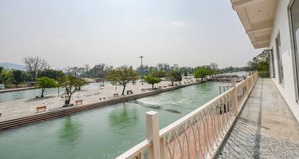 Fabhotel Jaswinder Bhawan