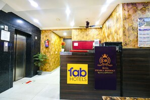Reception - FabHotel Dwarka Residency (New Delhi)