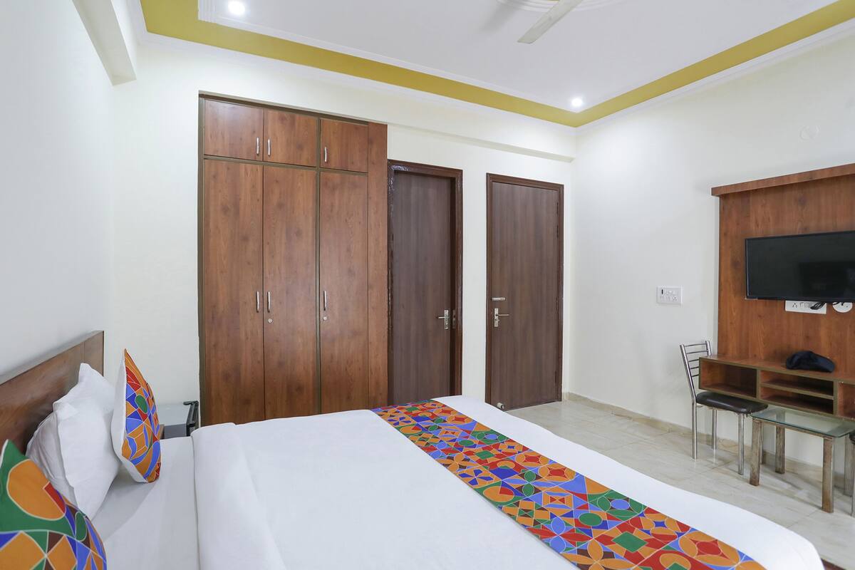 Rom – premium | Sengetøy i egyptisk bomull, sengetøy av topp kvalitet og safe på rommet