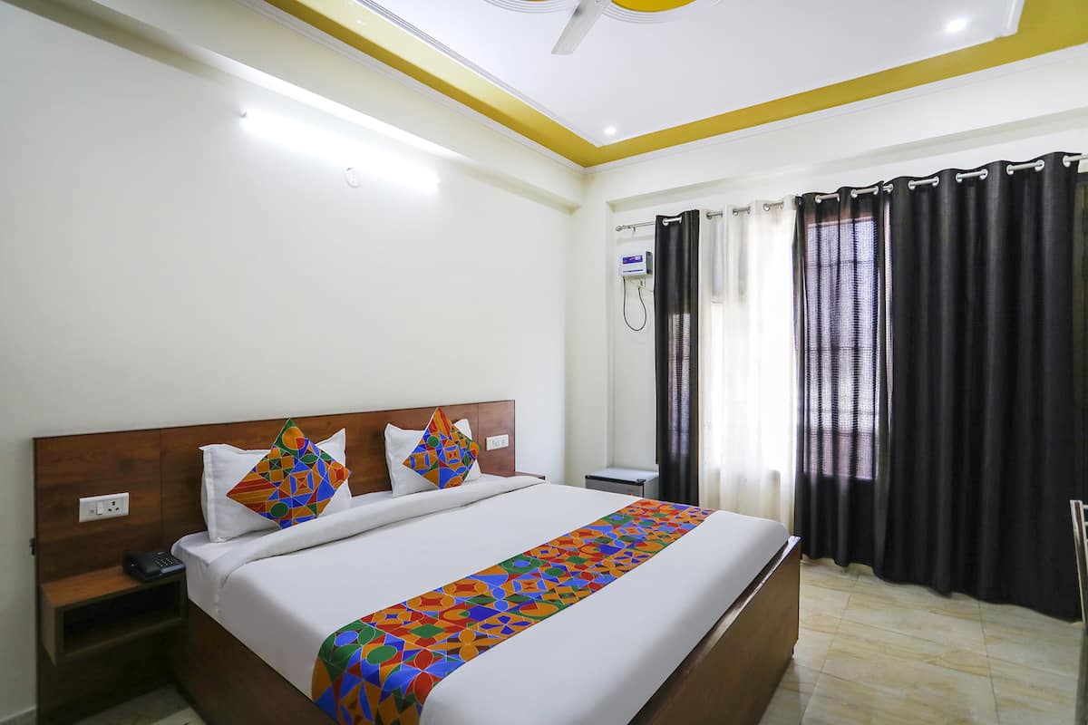 Deluxe Room | Egyptian cotton sheets, premium bedding, in-room safe, free WiFi