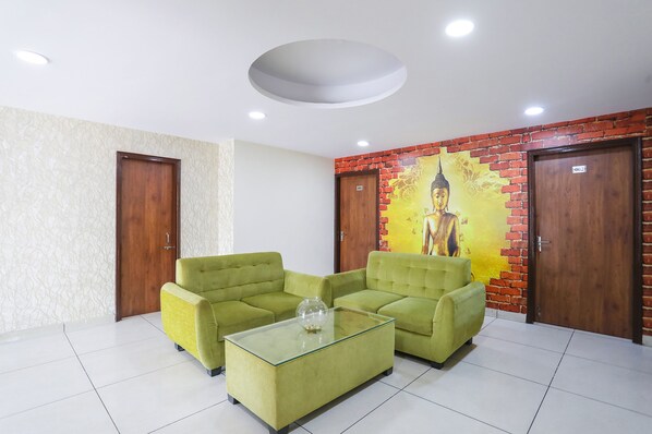 Área de estar no saguão