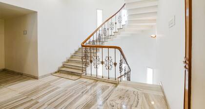 Fabhotel Rest & Peace