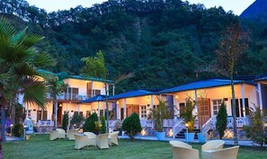 Exterior - Fabhotel Prime The Aravali Resort (Yamkeshwar)