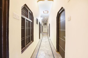 Lobby - Fabexpress Maa Vaishno Palace (Faizabad)