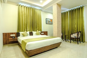 Premium Room | Egyptian cotton sheets, premium bedding, in-room safe, free WiFi