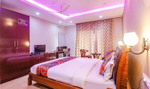 Deluxe-huone | Egyptinpuuvillaiset lakanat, ylelliset vuodevaatteet