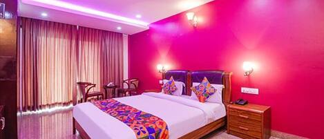 Executive Room | Egyptian cotton sheets, premium bedding, in-room safe, free WiFi