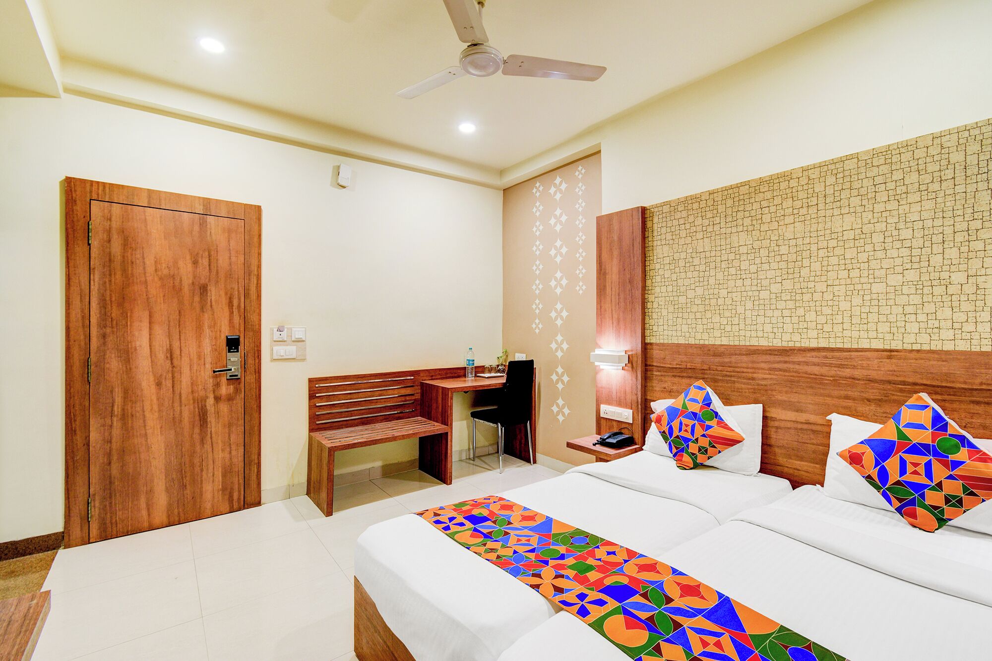 Foto - FabHotel Arastu Plaza - Nr Nampally Railway Station