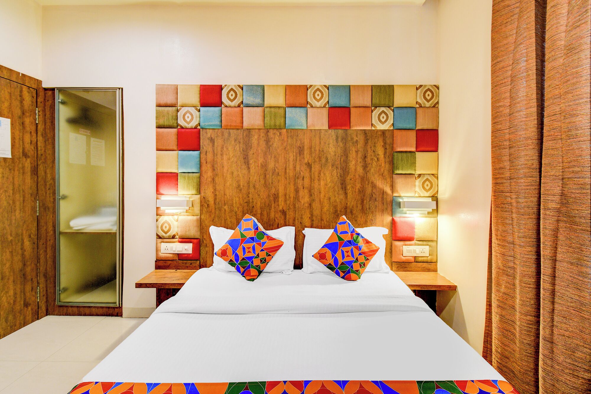 Foto - FabHotel Arastu Plaza - Nr Nampally Railway Station