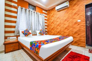 Egyptian cotton sheets, premium bedding, in-room safe, free WiFi - Fabhotel The Imperial Green (Nagpur)