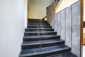 Lobby - Fabhotel Global Spaces (Mumbai)