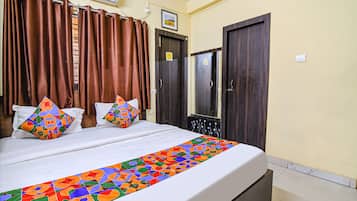 Egyptian cotton sheets, premium bedding, in-room safe, free WiFi