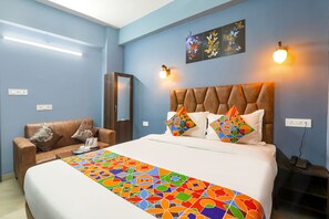 Luxury Room | Egyptian cotton sheets, premium bedding, in-room safe, free WiFi - Fabhotel Dream Palace (Danapur)