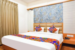 Habitación familiar | Sábanas de algodón egipcio, ropa de cama de alta calidad, caja fuerte