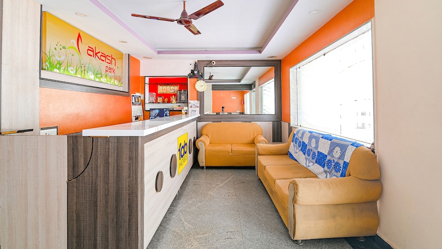 Fabhotel Vrj Residency