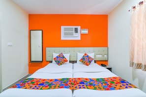 Deluxe Room - Fabhotel Vrj Residency (Chennai)