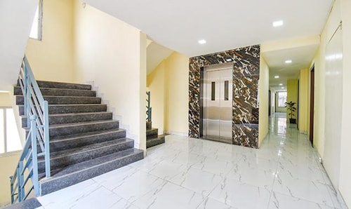 Fabhotel Prime Emerald I