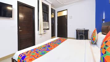 Egyptian cotton sheets, premium bedding, in-room safe, free WiFi