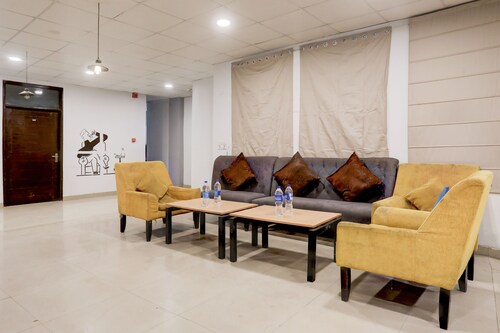 Fabexpress Saket Residency