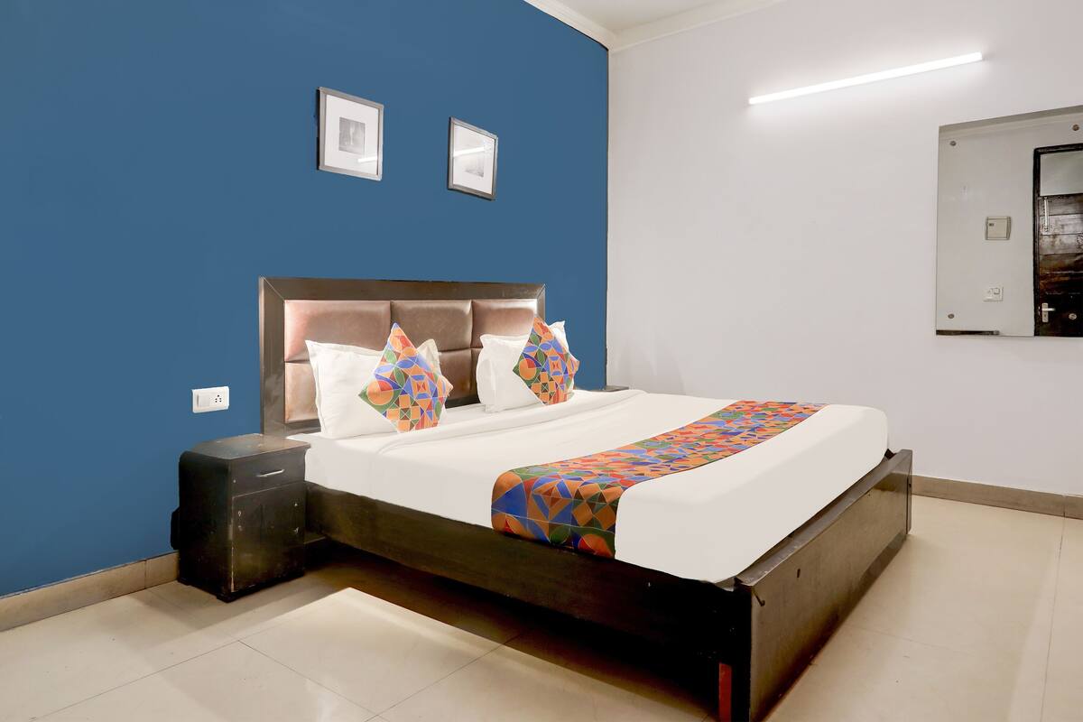 Deluxe Room | Egyptian cotton sheets, premium bedding, in-room safe, free WiFi