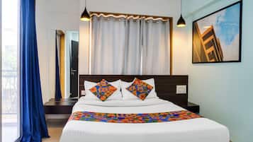 Egyptian cotton sheets, premium bedding, in-room safe, free WiFi