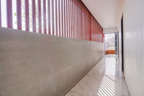 Lobby - Fabhotel Atharva Executive (Pune)