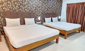 Lakens van Egyptisch katoen, luxe beddengoed, een kluis op de kamer